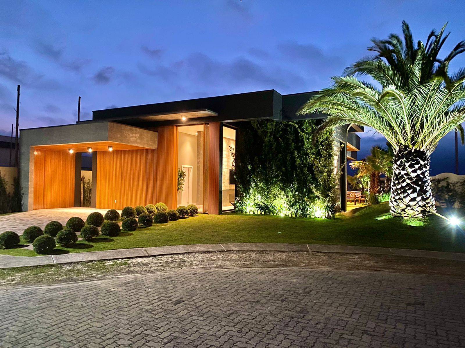 Casa em Condomínio 4 dormitórios para venda, Parque Antártica  em Capão da Canoa | Ref.: 2248