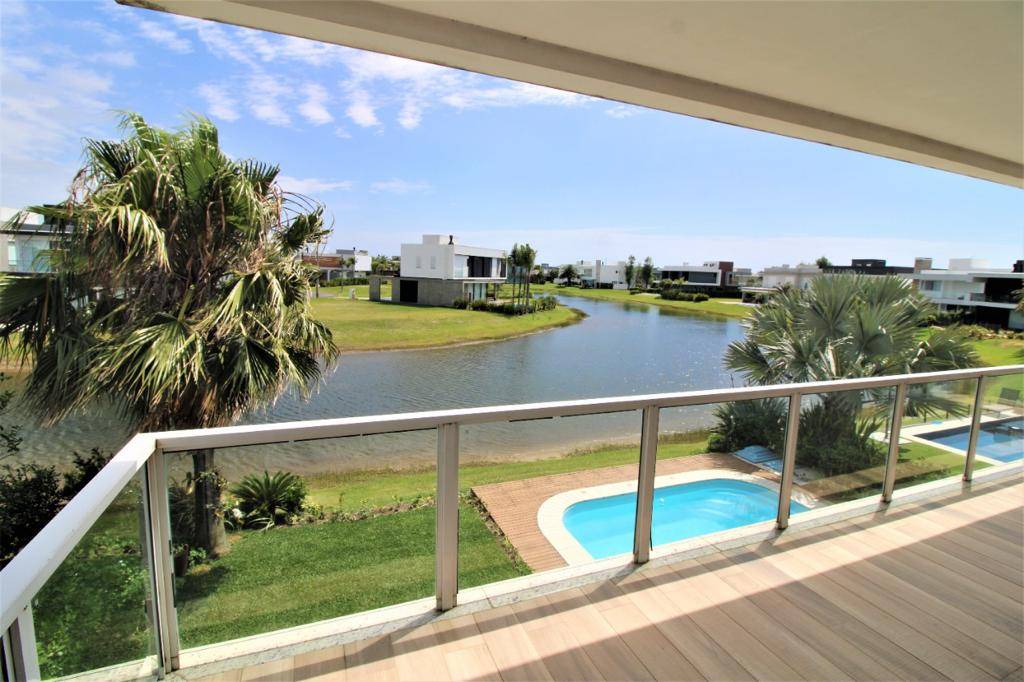 Casa em Condomínio 5 dormitórios para venda, centro em Xangri-lá | Ref.: 4027