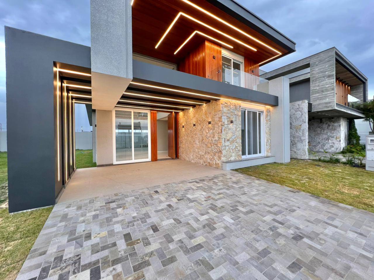 Casa em Condomínio 5 dormitórios para venda em Xangri-lá | Ref.: 4925