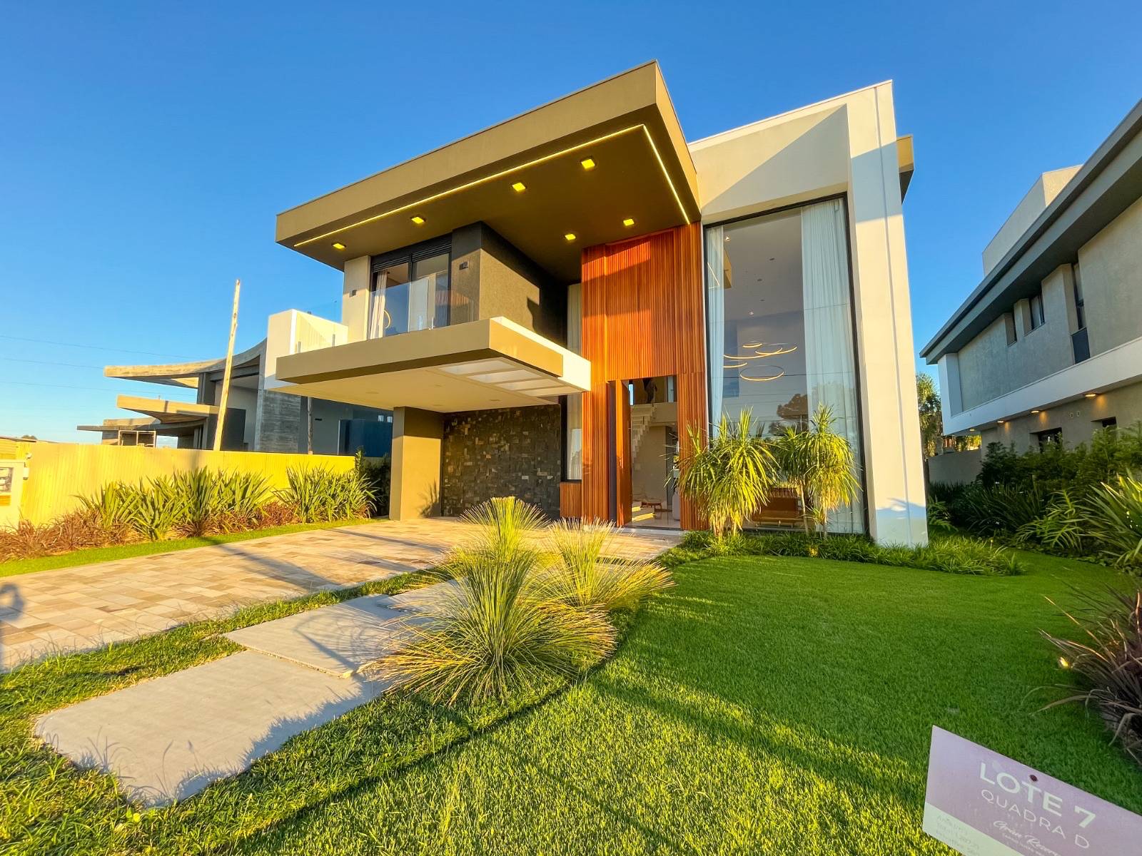 Casa em Condomínio 5 dormitórios para venda, Parque Antártica  em Capão da Canoa | Ref.: 5200